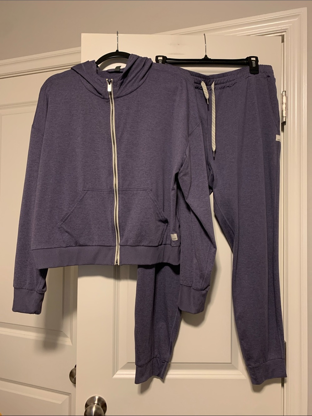 Vuori Lavender Zip Hoodie & Jogger Set, pants Sz L, Jacket Sz XL, Like New